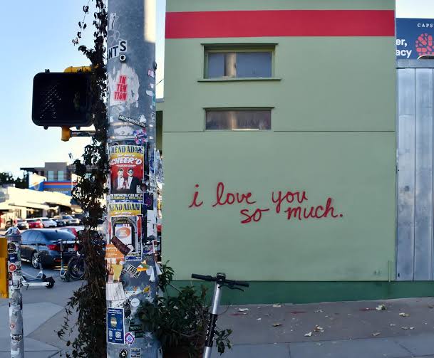 The Famous 'I love you so much' mural.